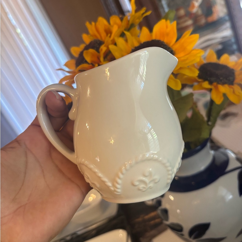 Elegant Cream Ceramic creamer princess house